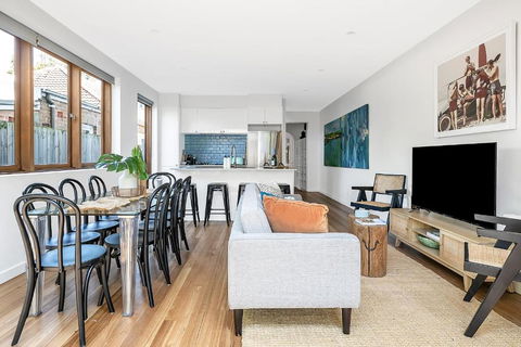 Artscape - Luxurious Bondi Beach Family Villa! - Kalgoorlie Accommodation 0