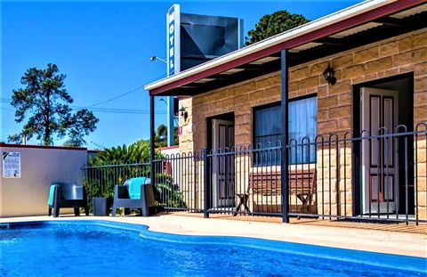Ascot Lodge Motor Inn - Kalgoorlie Accommodation 1