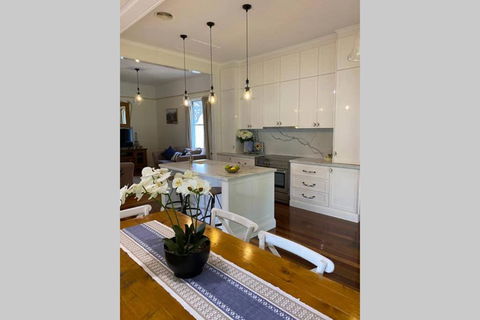Ashbrooke Cottage - Kalgoorlie Accommodation 0