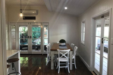 Ashbrooke Cottage - Kalgoorlie Accommodation 1