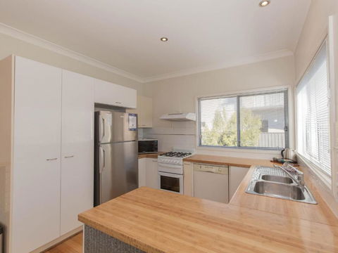 Aspect 1 8a Poley Cow Lane - Kalgoorlie Accommodation 1