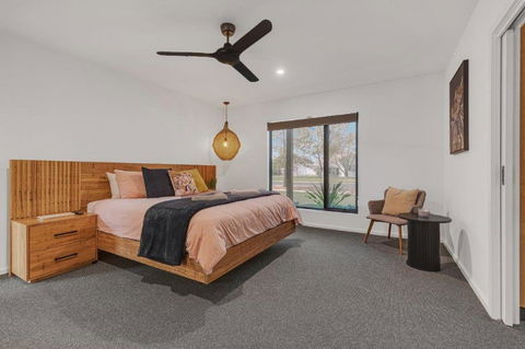 At Winbi- Echuca Holiday Homes - Kalgoorlie Accommodation 4