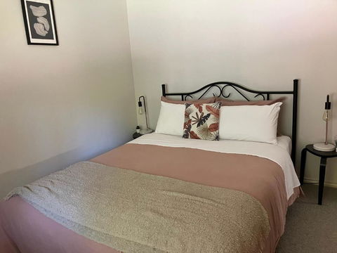 Auburn Hideaway - Kalgoorlie Accommodation 4