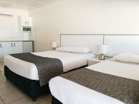 Augathella Motel & Caravan Park - Kalgoorlie Accommodation 0