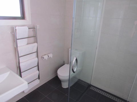 Augathella Motel & Caravan Park - Kalgoorlie Accommodation 1