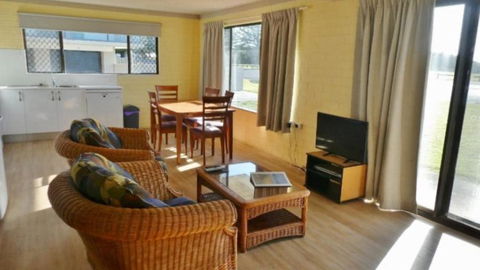 Aurora D - S, 2 - 13 Pacific Pde - Kalgoorlie Accommodation 3