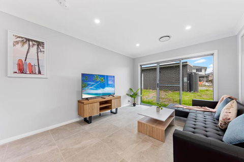 Austral Brand New 3Br House With WiFi & Parking - Kalgoorlie Accommodation 1