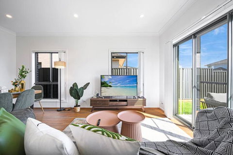 Austral Mordern House 10ppl - Kalgoorlie Accommodation 0