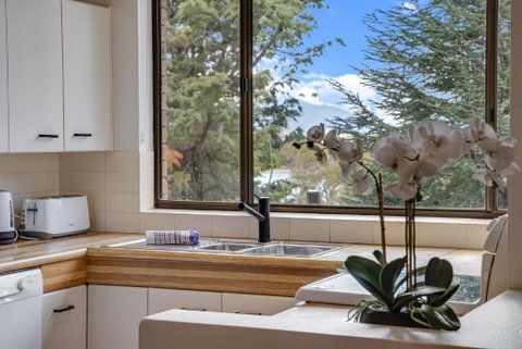 Avalanche 3 - 3BR Apartment L Central Location L Balcony L WiFi - Kalgoorlie Accommodation 3
