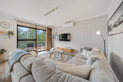 Avalanche 3 - 3BR Apartment L Central Location L Balcony L WiFi - Kalgoorlie Accommodation 2