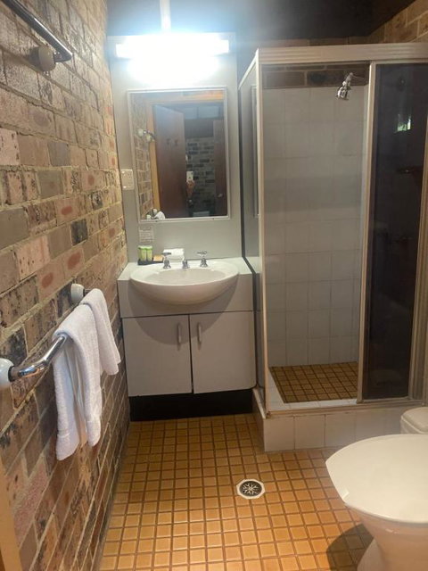 Avoca Beach Hotel - Kalgoorlie Accommodation 2