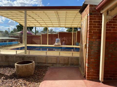 Avon Homestay - Kalgoorlie Accommodation 2