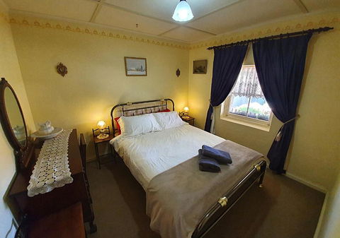 Ayers Burra - Historical 1851 Cottage - Kalgoorlie Accommodation 1