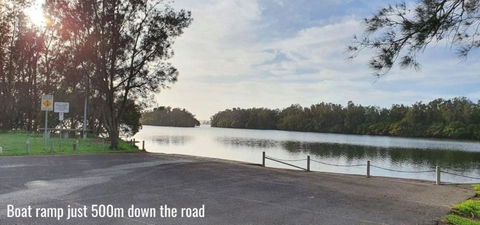 Aqua Adventures Retreat. Waterfront Playground - Kalgoorlie Accommodation 3