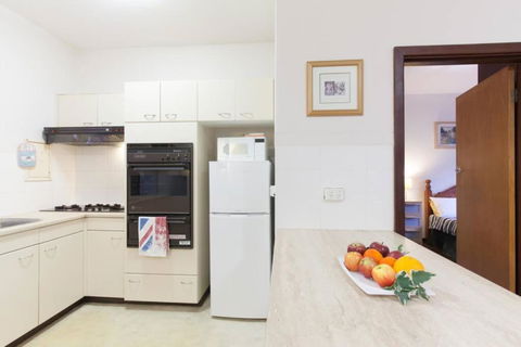 B3 Crawley Apartment 1 BRM & Sleepout Near UWA - Kalgoorlie Accommodation 4