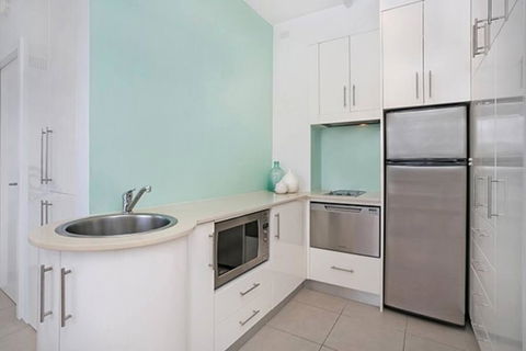 BADEN - Absolute Water Front Sydney Harbour Studio - Kalgoorlie Accommodation 2