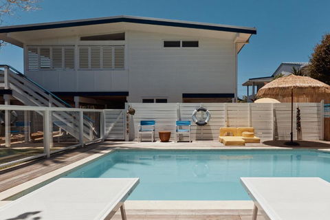 BAY PROPERTIES . The Sailors Bungalow - Kalgoorlie Accommodation 2