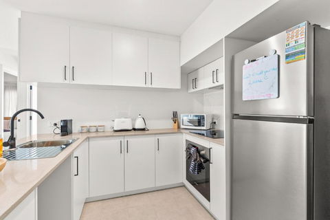 Beach & River Cottesloe Escape - Kalgoorlie Accommodation 3