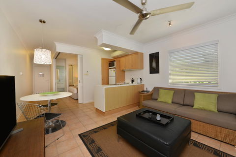 Port Douglas Apartments - Adults Only Oasis - Kalgoorlie Accommodation 7
