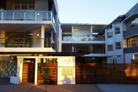 Maggies Beachfront Apartment 10 - Kalgoorlie Accommodation 1