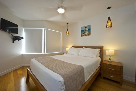Maggies Beachfront Apartment 10 - Kalgoorlie Accommodation 4