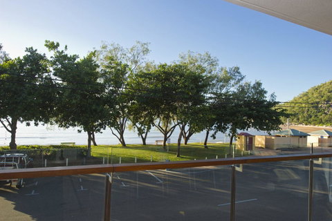 Maggies Beachfront Apartment 10 - Kalgoorlie Accommodation 8