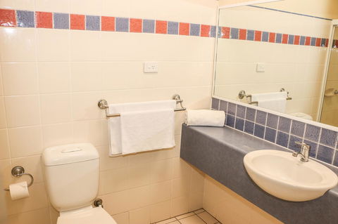 Salisbury Hotel Motel - Kalgoorlie Accommodation 12