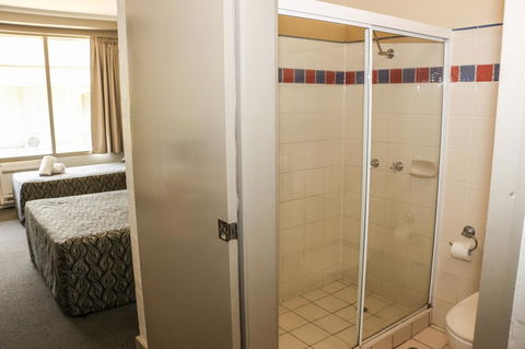 Salisbury Hotel Motel - Kalgoorlie Accommodation 13