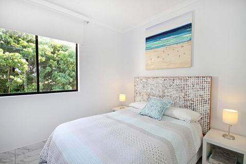 Unit 8 Bronte Of Coolum - Kalgoorlie Accommodation 9