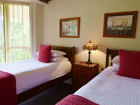 Apple Tree Cottage Montville - Kalgoorlie Accommodation 8