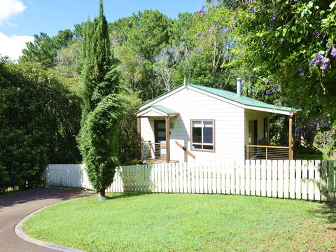 Apple Tree Cottage Montville - Kalgoorlie Accommodation 15