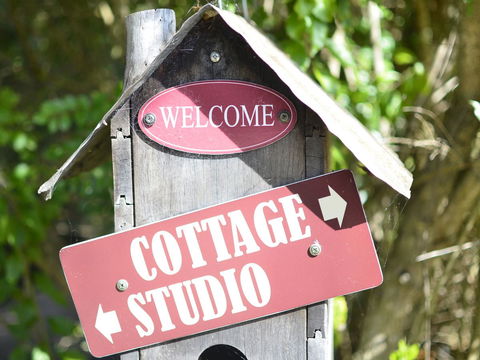 Apple Tree Cottage Montville - Kalgoorlie Accommodation 14