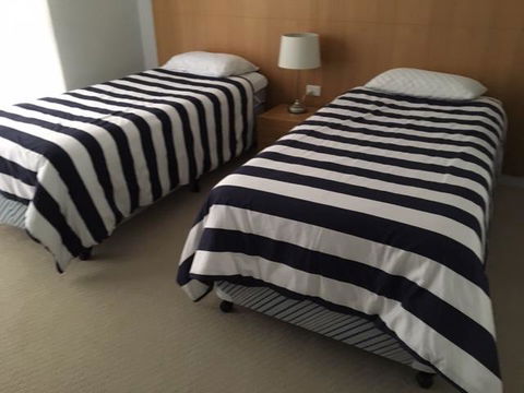 Beachfront Holiday Apartment To Rent For Short And Long Stays - Kalgoorlie Accommodation 8