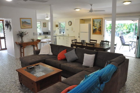 From Bush2Beach Holiday Home - Kalgoorlie Accommodation 23