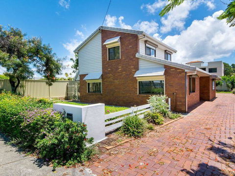 Island Homestay - Kalgoorlie Accommodation 11