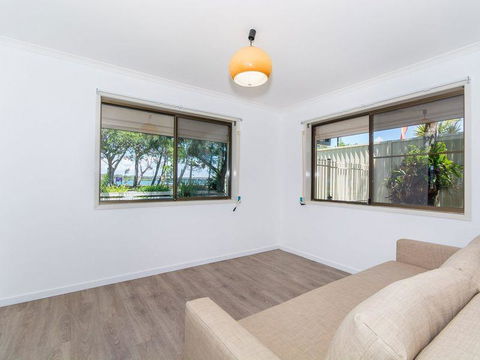 Island Homestay - Kalgoorlie Accommodation 19