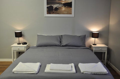 Bribie Island Square - Kalgoorlie Accommodation 10