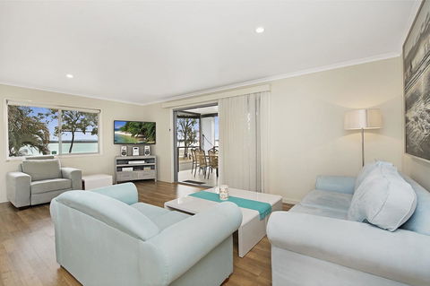 Fishing And Swimming At Your Doorstep - Sylvan Beach Esp, Bellara - Kalgoorlie Accommodation 17