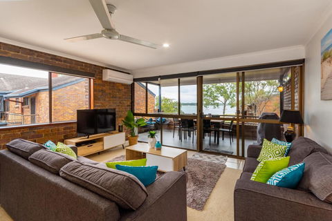 Spacious Family Unit With Incredible Views. - Kalgoorlie Accommodation 1