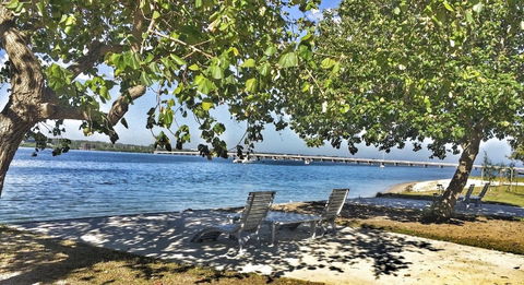 Pet Friendly Cottage In The Heart Of Bribie - Wirraway St, Bongaree - Kalgoorlie Accommodation 3