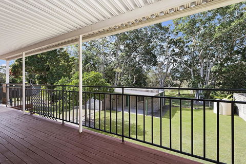 Waterfront Retreat With Room For A Boat - Welsby Pde, Bongaree - Kalgoorlie Accommodation 2