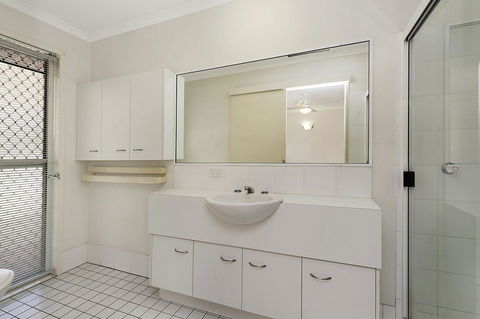 Waterfront Retreat With Room For A Boat - Welsby Pde, Bongaree - Kalgoorlie Accommodation 1