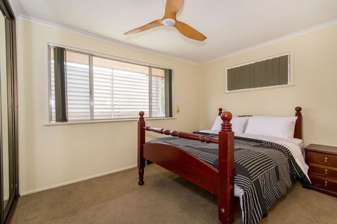 Short Stroll To Surf Beach - North Street, Woorim - Kalgoorlie Accommodation 18