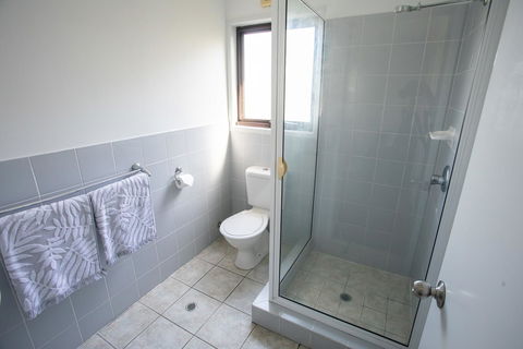 Point Break Beach House - Kalgoorlie Accommodation 12