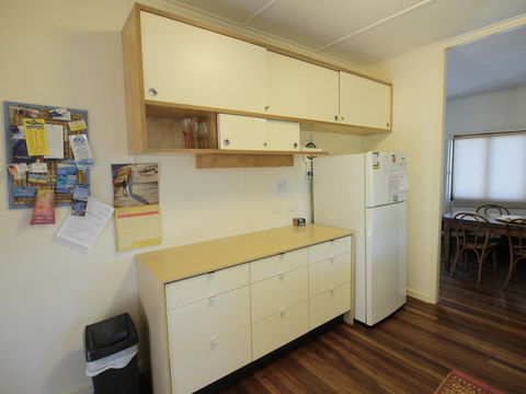 Frenchmans Cottage - Kalgoorlie Accommodation 9