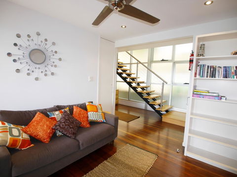 Sandbar - Kalgoorlie Accommodation 9