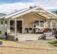 Adventure Bay Holiday Home - Kalgoorlie Accommodation