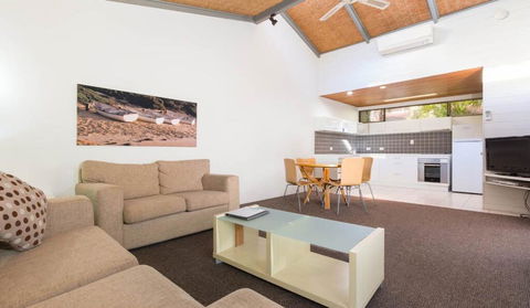 #162 Nautilus Resort - Kalgoorlie Accommodation 0