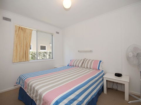 'Beachside' Shoal Bay, Unit 4 - Kalgoorlie Accommodation 2