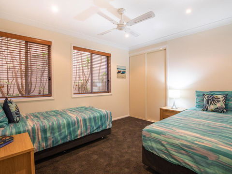 'Dutchies Vista' 1/45 Christmas Bush Ave - Ground Floor Duplex With Stunning Water Views - Kalgoorlie Accommodation 1